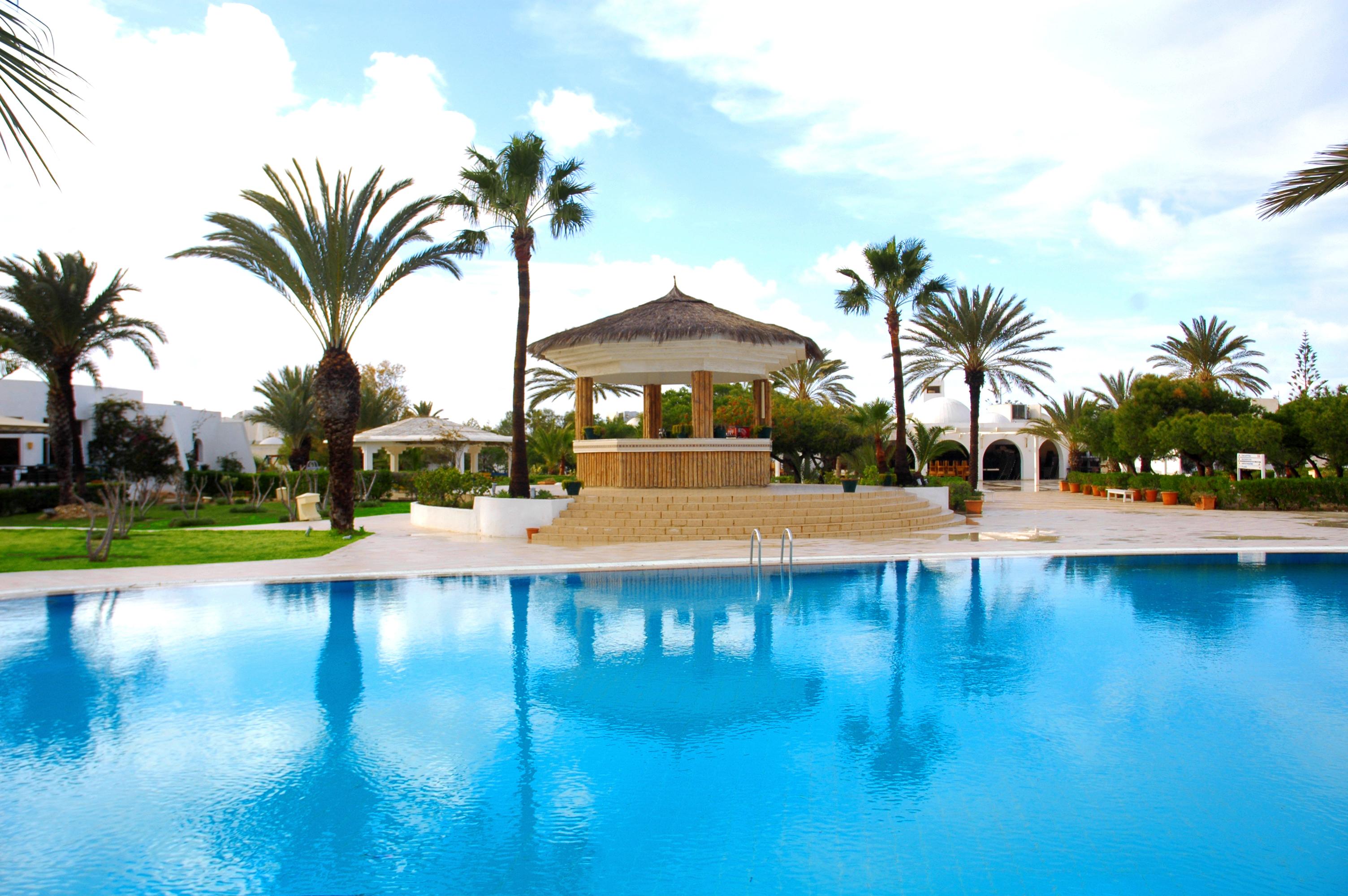 Djerba Plaza Thalasso & Spa Triffa Exterior photo