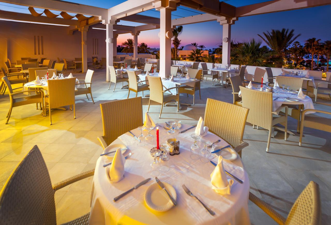 Djerba Plaza Thalasso & Spa Triffa Exterior photo